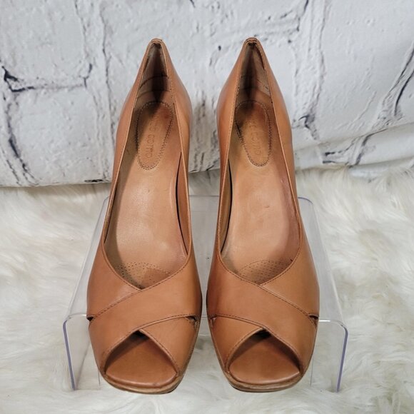 Corso Como Womens Sz 9.5 Tan Peep Toe Slip On Pumps Leather Heels Classic Office - Picture 4 of 12